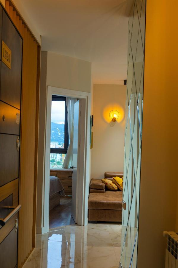 Entire Flat With City Skyline View - Two Bedrooms Batumi Eksteriør billede