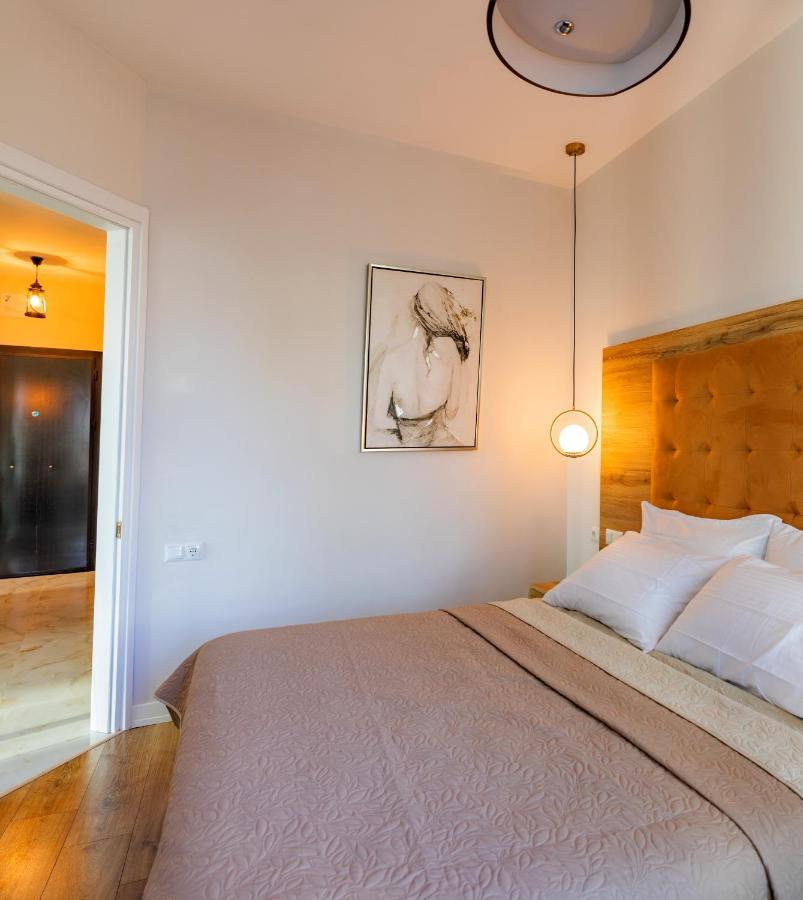 Entire Flat With City Skyline View - Two Bedrooms Batumi Eksteriør billede